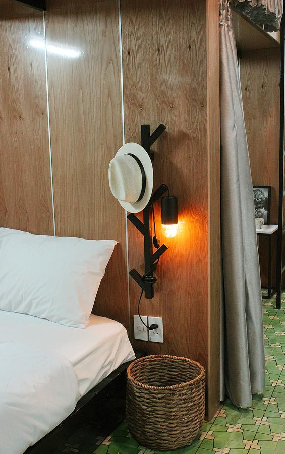 Sgn Living Bed & Breakfast Хошимин Екстериор снимка